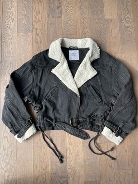 Black Sherpa-Lined Cropped Jacket with Belt